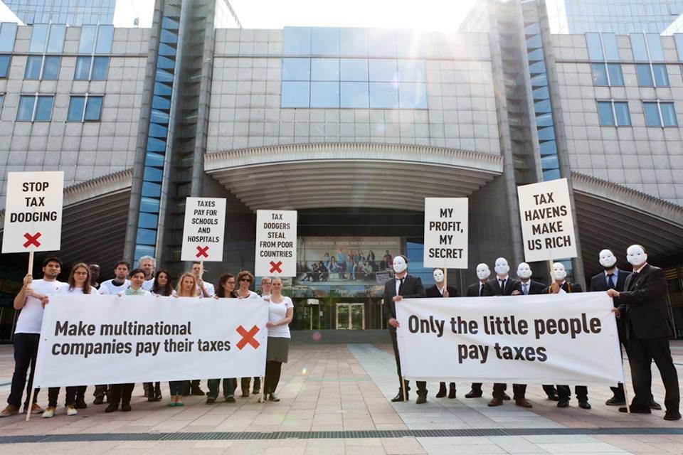 Stop tax dodging photo op