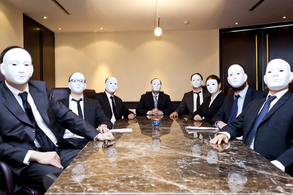 BO_Boardroom_stunt